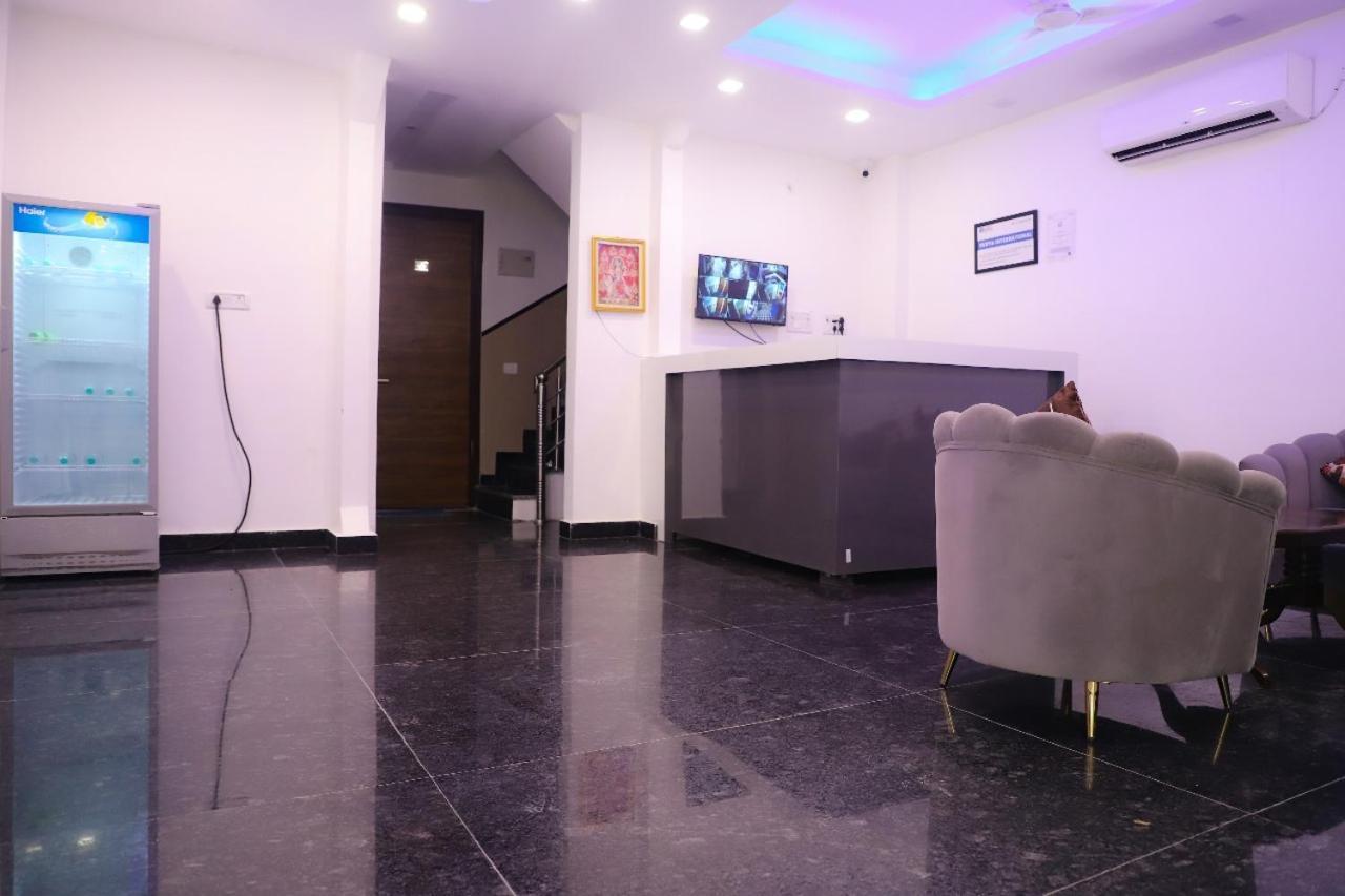 Surya International Bed & Breakfast New Delhi Eksteriør bilde