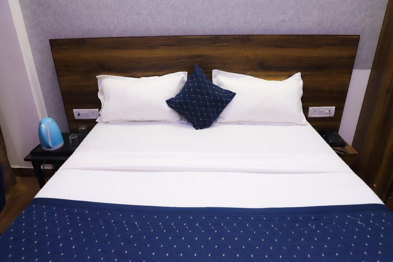 Surya International Bed & Breakfast New Delhi Eksteriør bilde