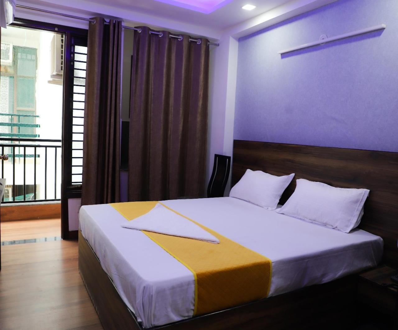 Surya International Bed & Breakfast New Delhi Eksteriør bilde